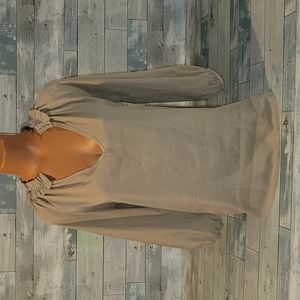 Renee c. Beige Shirt/Top sz Medium